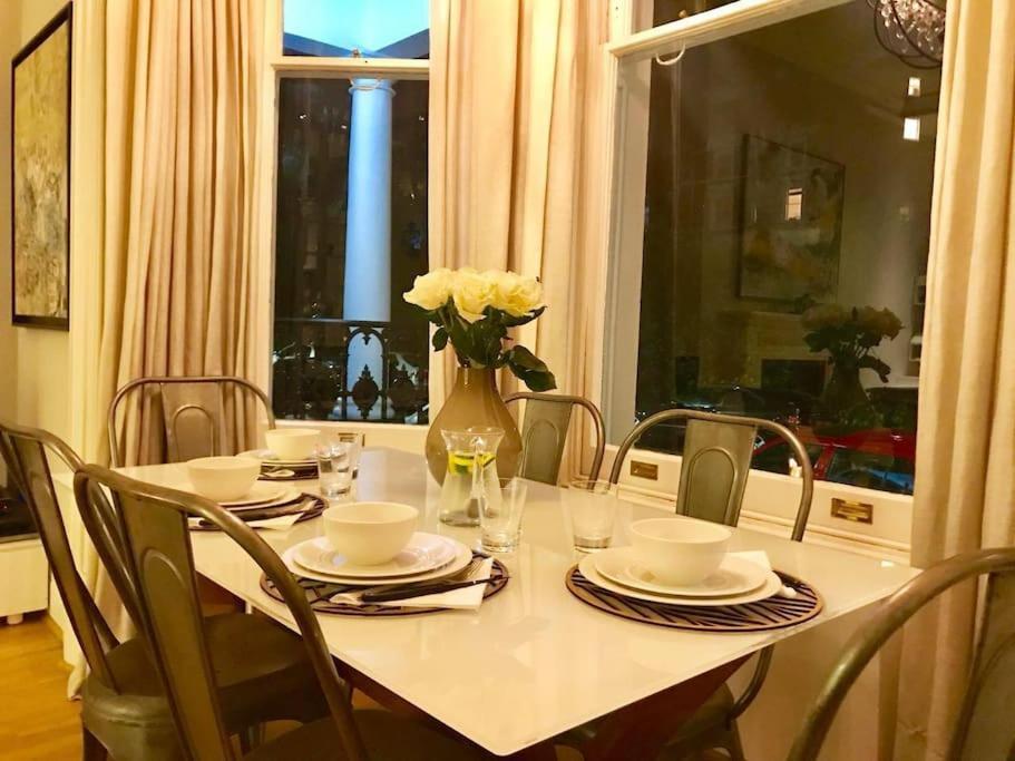 Stunning 2 Bed/2Bath Flat In Heart Of Kensington Apartment London Luaran gambar