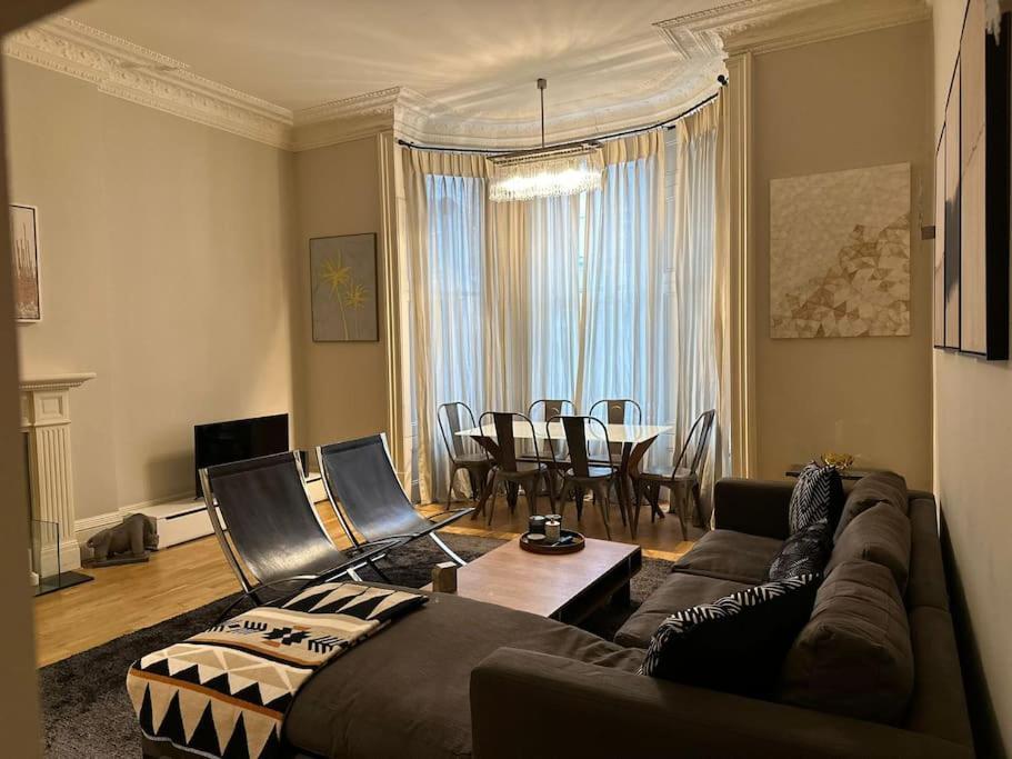 Stunning 2 Bed/2Bath Flat In Heart Of Kensington Apartment London Luaran gambar
