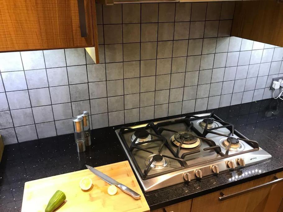 Stunning 2 Bed/2Bath Flat In Heart Of Kensington Apartment London Luaran gambar